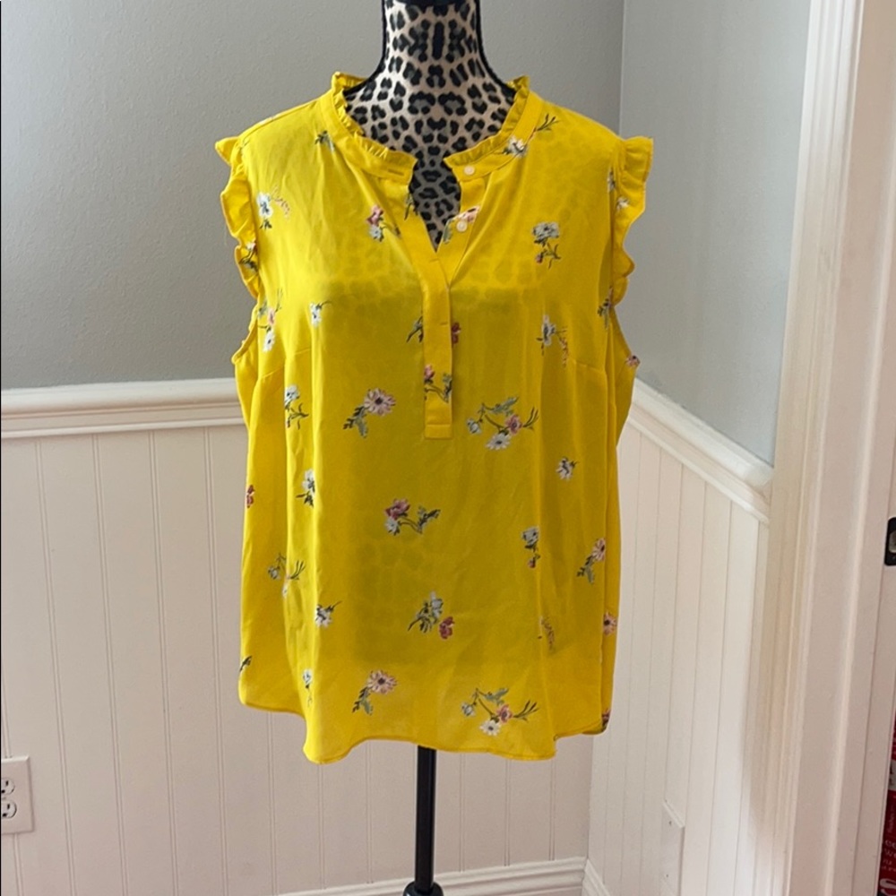 Ruffle sleeve work blouse